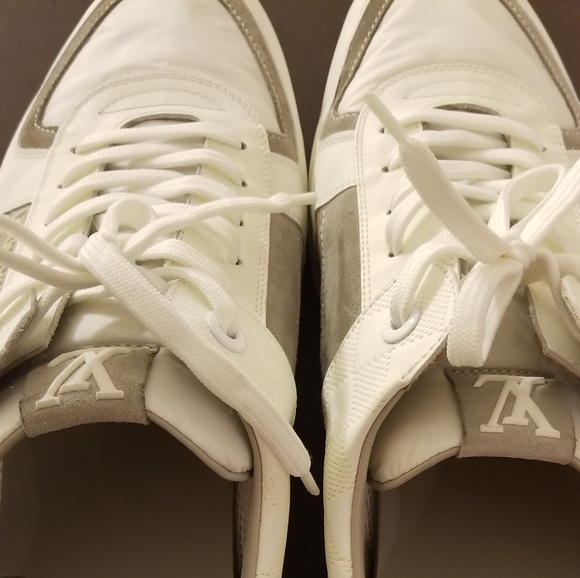 Mens authentic Louis Vuitton sneakers - Picture 6 of 6